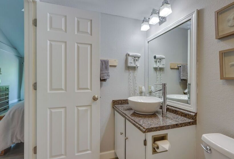 Fire Pit & Pool Access: Margaritaville Home!