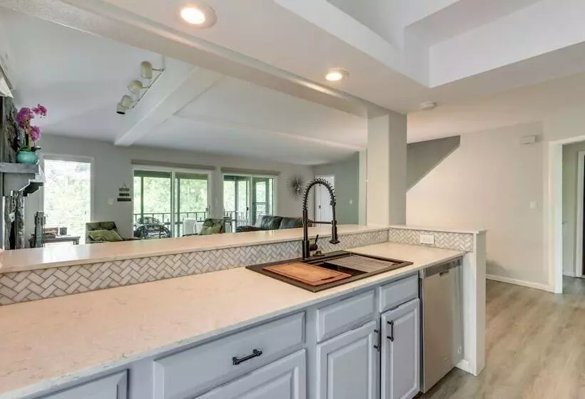 Hot Tub + Fire Pit: Margaritaville Resort Home!