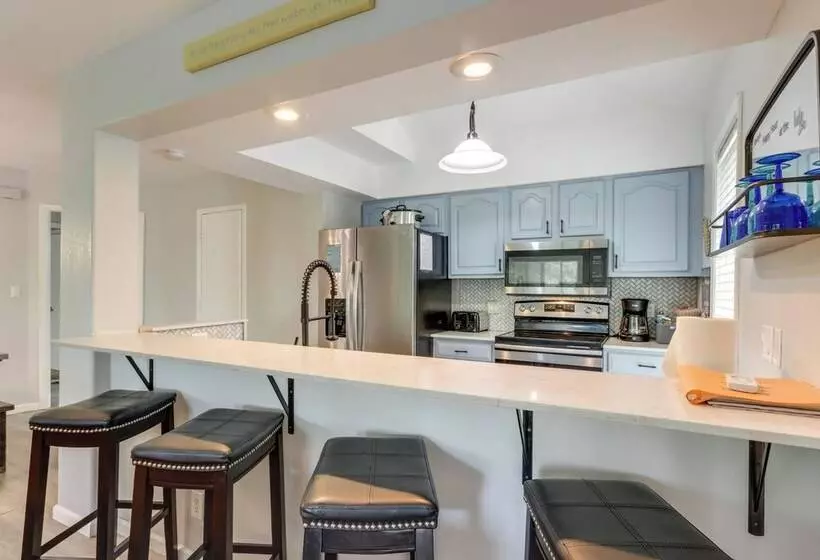 Hot Tub + Fire Pit: Margaritaville Resort Home!