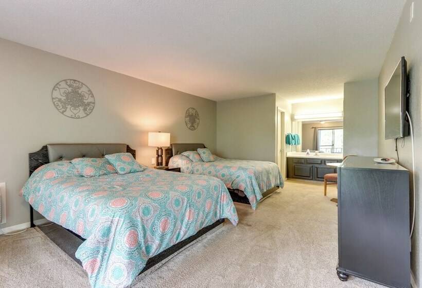 Hot Tub + Fire Pit: Margaritaville Resort Home!