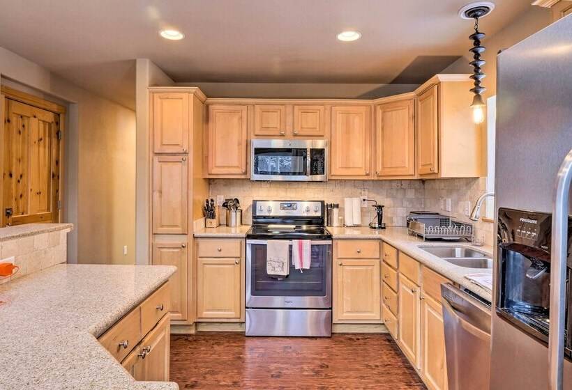 Mountain Cabin: 15 Mi To Breckenridge Ski Resort!