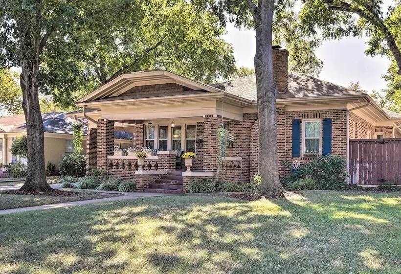 Walk To Midwestern State: Wichita Falls Cottage!