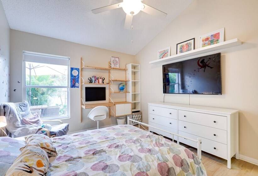 Pet Friendly Valrico Vacation Home W/ Lanai!