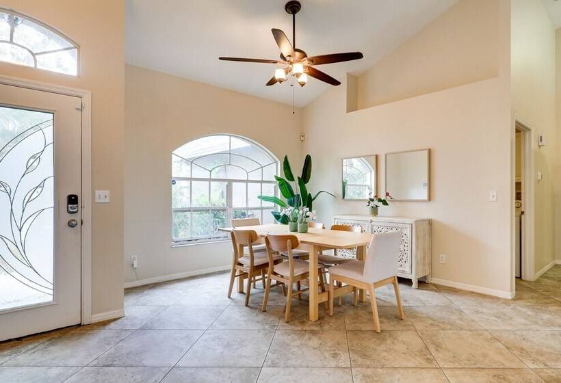 Pet Friendly Valrico Vacation Home W/ Lanai!