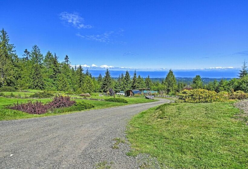 Picturesque Port Angeles Cabin W/ Fire Pit!
