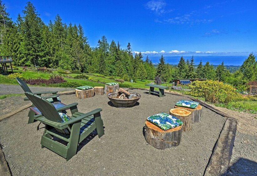 Picturesque Port Angeles Cabin W/ Fire Pit!