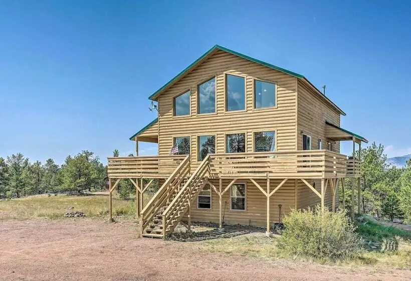 Rustic Florissant Cabin: 4 Acres & Mountain View!