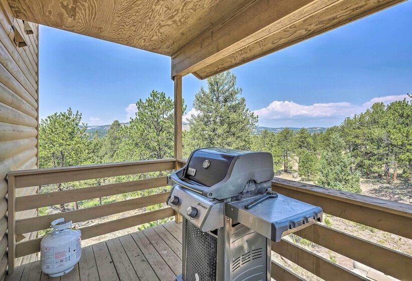 Rustic Florissant Cabin: 4 Acres & Mountain View!