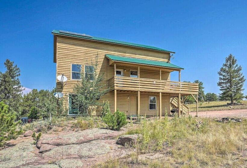 Rustic Florissant Cabin: 4 Acres & Mountain View!
