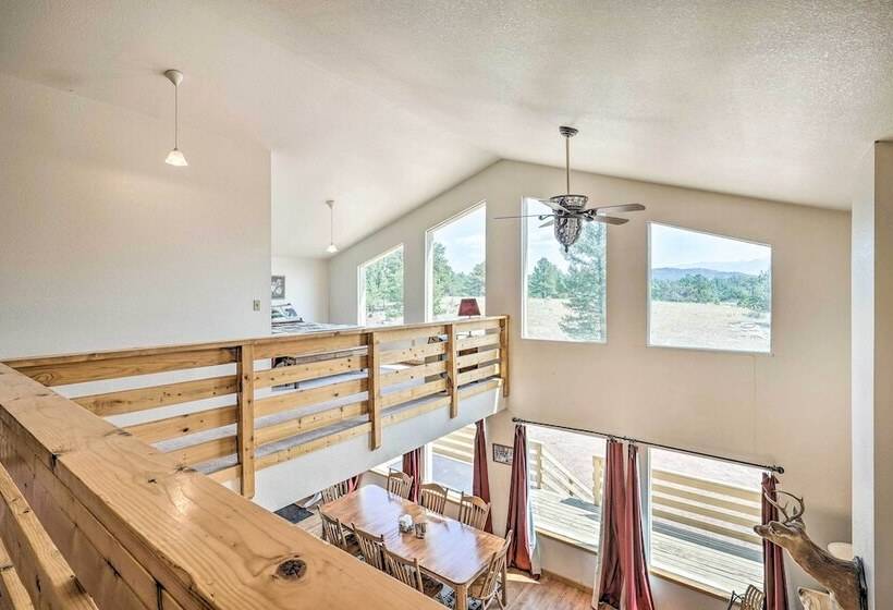 Rustic Florissant Cabin: 4 Acres & Mountain View!