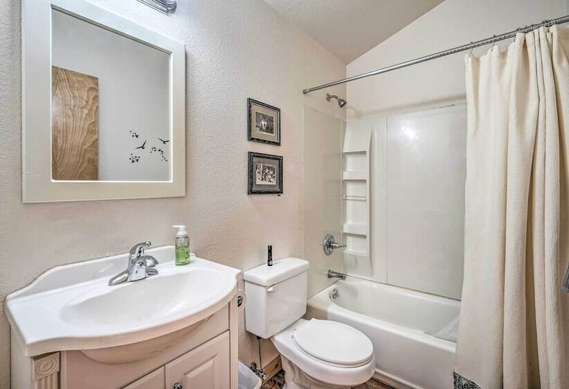 Rustic Florissant Cabin: 4 Acres & Mountain View!