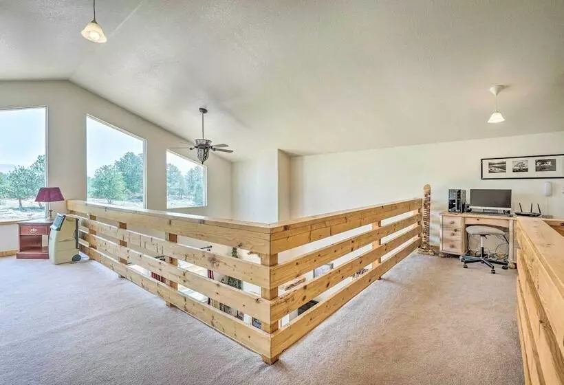 Rustic Florissant Cabin: 4 Acres & Mountain View!