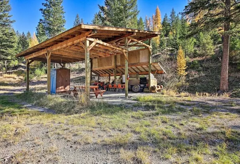 Scenic Kootenai Forest Home W/ Outdoor Living Area