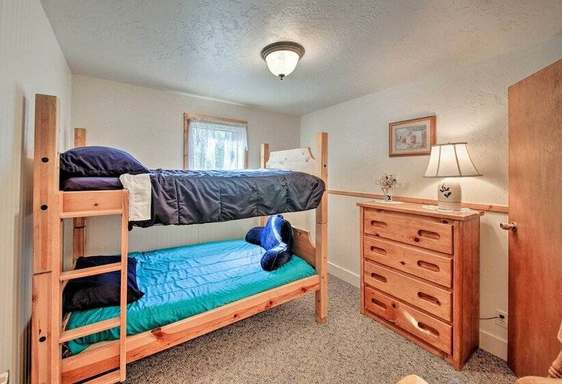 Scenic Kootenai Forest Home W/ Outdoor Living Area