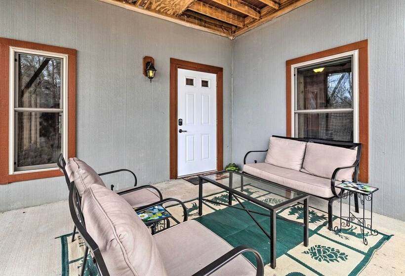 Secluded Black Mountain Cabin W/ On Site Pond!