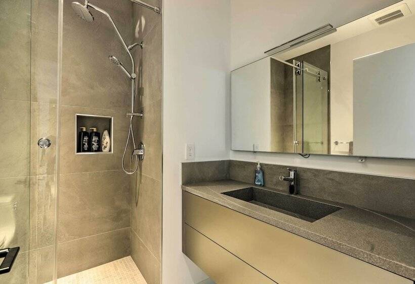 Sleek & Spacious Incline Village Hideaway!