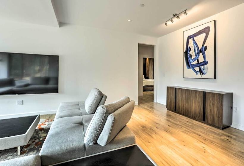 Sleek & Spacious Incline Village Hideaway!