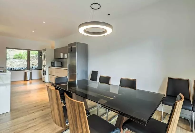 Sleek & Spacious Incline Village Hideaway!