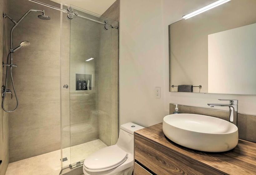 Sleek & Spacious Incline Village Hideaway!