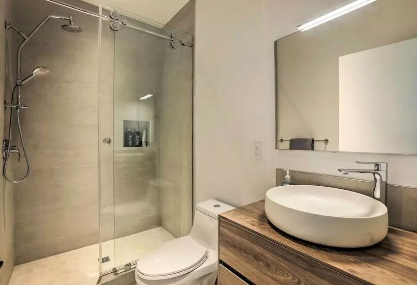 Sleek & Spacious Incline Village Hideaway!