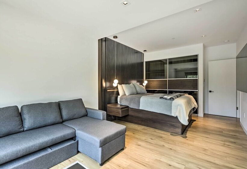 Sleek & Spacious Incline Village Hideaway!