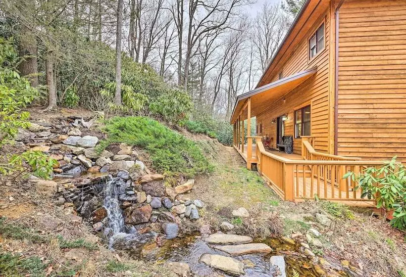 Game Room & Fire Pit: Spacious Elk Park Lodge!