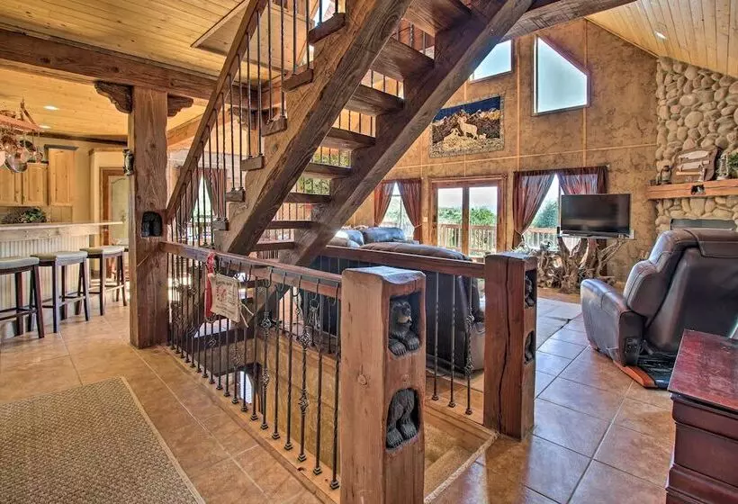 Spacious Fish Haven Cabin W/ Game Room + Deck!