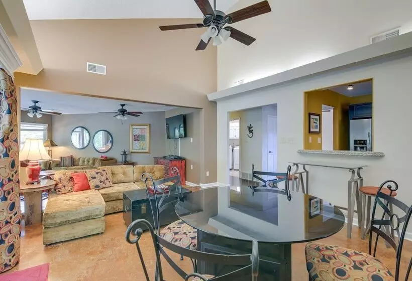 Spacious Southaven Home On 8 Acres W/ Private Pool