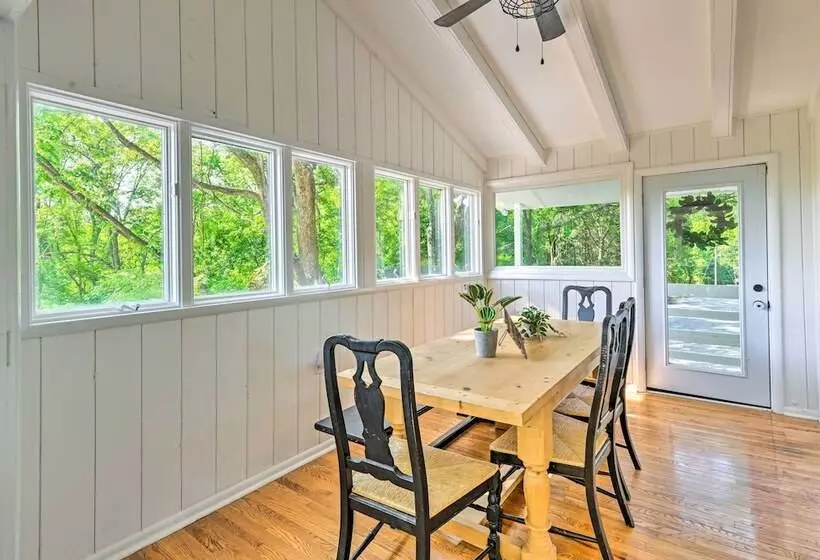 Stylish Franklin Cabin On 6 Private Acres!