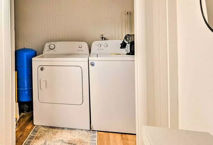 Stylish Franklin Cabin On 6 Private Acres!