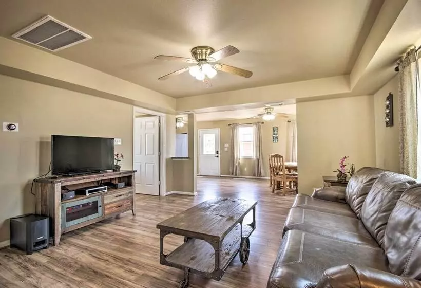 1/2 Mi To Sand: Surfside Beach Retreat!