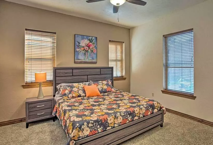 14 Acre Terrell Ranch Escape W/ Pool & Fire Pit!