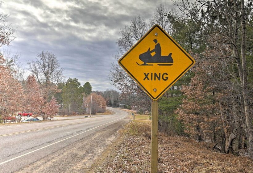 Tranquil Lakefront Cabin: Fire Pit, Grill & Patio