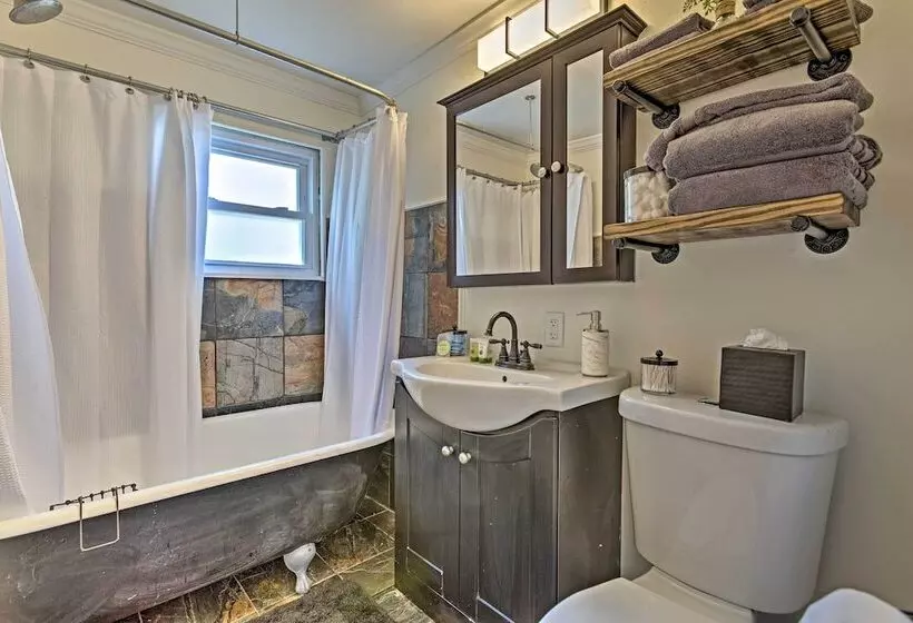 Updated Home W/ Patio Half Mile To West Point