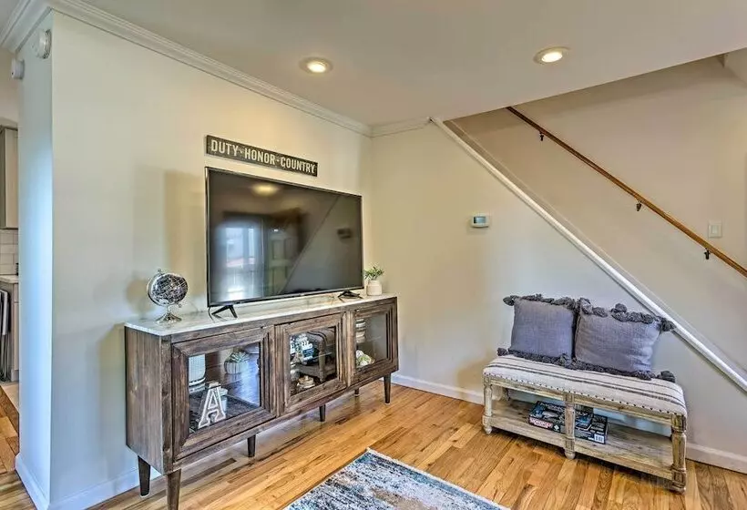 Updated Home W/ Patio Half Mile To West Point