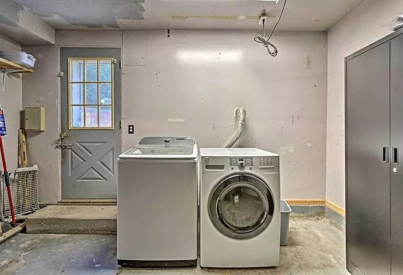 Updated Home W/ Patio Half Mile To West Point