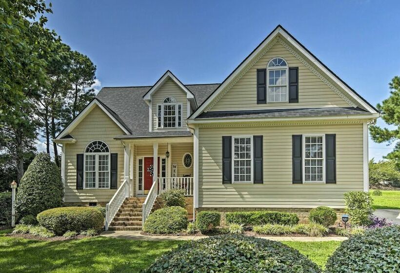 Wake Forest Family Home W/ Porch & Bonus Room