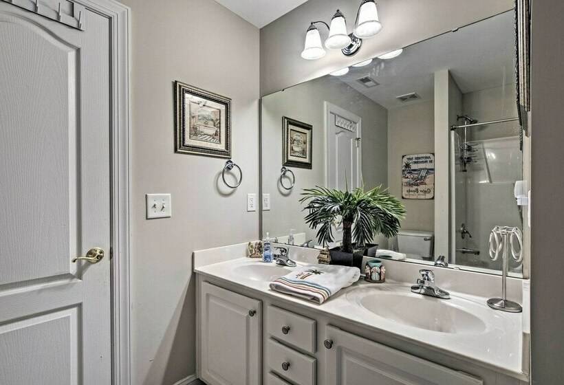 Wake Forest Family Home W/ Porch & Bonus Room