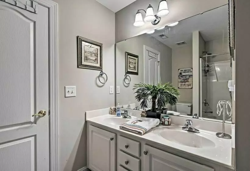 Wake Forest Family Home W/ Porch & Bonus Room