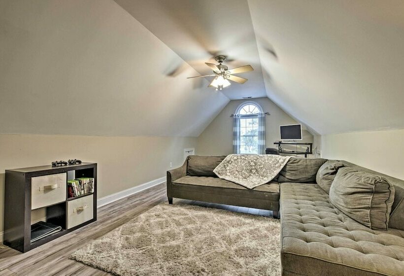 Wake Forest Family Home W/ Porch & Bonus Room