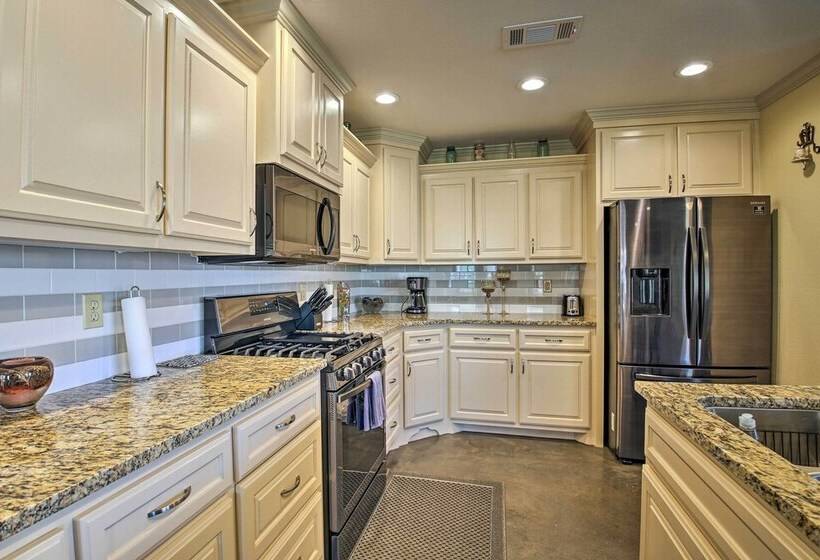 Kayaks & Boat Slip: Waterfront Hot Springs Home!