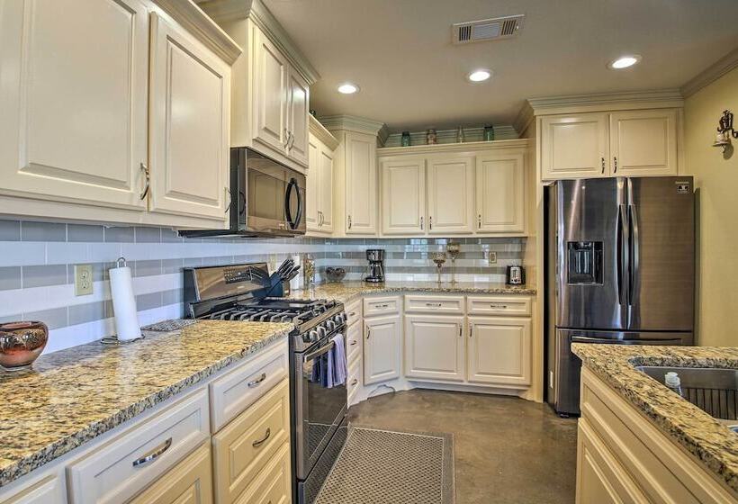 Kayaks & Boat Slip: Waterfront Hot Springs Home!