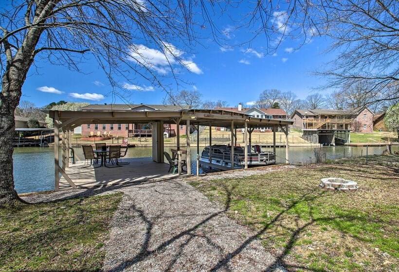 Kayaks & Boat Slip: Waterfront Hot Springs Home!