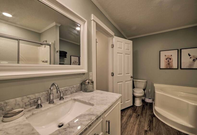 Waterfront Kentucky Lake Home W/ Boat Dock!