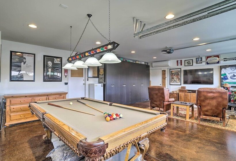 065014: High End House: Game Room & Fire Pit