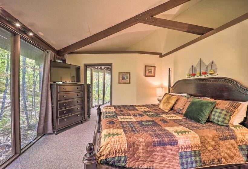 Skiway Chalet Home W/ Hot Tub In Beech Mountain!