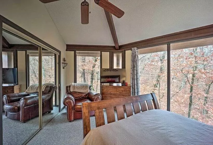 Skiway Chalet  Home W/ Hot Tub In Beech Mountain!