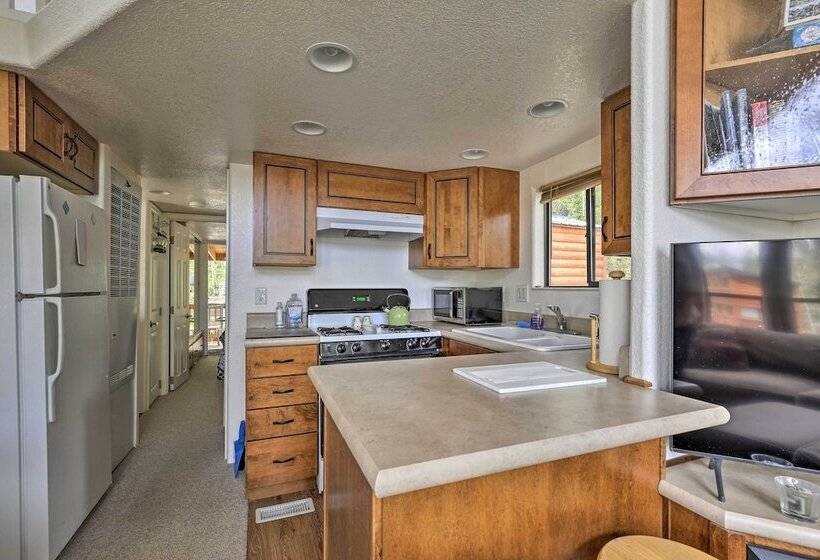 Bright Fairplay Cabin W/ Deck + All Seasons Fun!