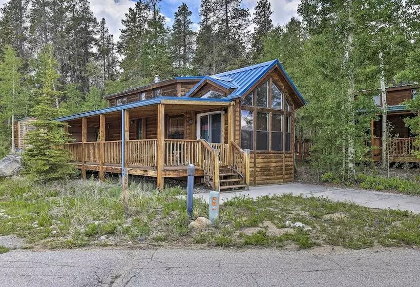 Bright Fairplay Cabin W/ Deck + All Seasons Fun!