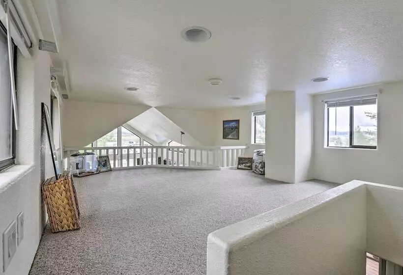 Bright Fairplay Cabin W/ Deck + All Seasons Fun!